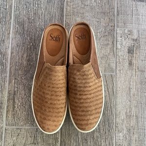 Brand NEW! Sofft Somers III Slide in Whiskey Sand